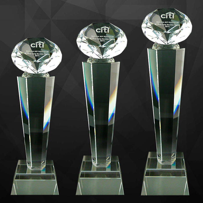 Exclusive Crystal Diamond Trophy