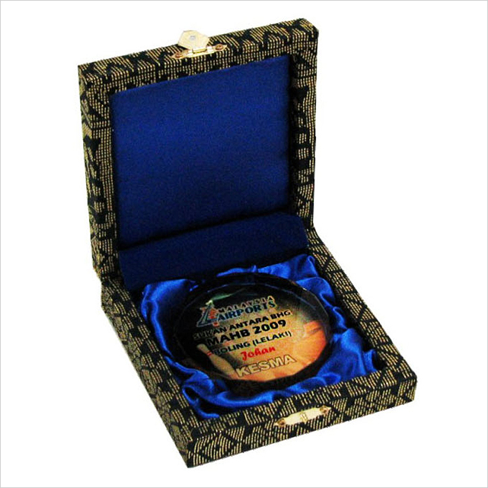 Songket Box With Crystal Medal