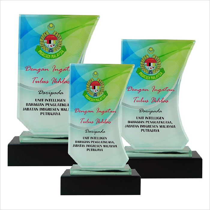 Exclusive Crystal Glass Awards