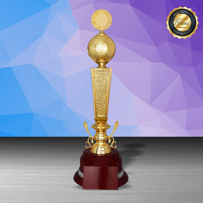 Exclusive White Silver Trophy