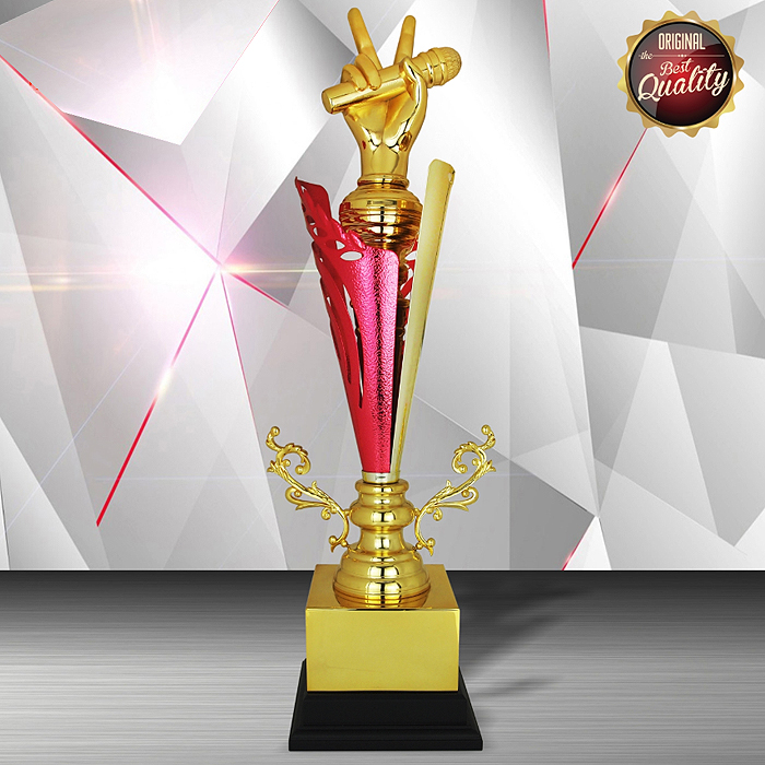 Exclusive White Silver Trophy (Microphone)